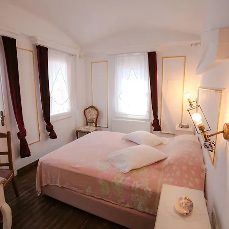 Moshinos Hotel Ayvalı