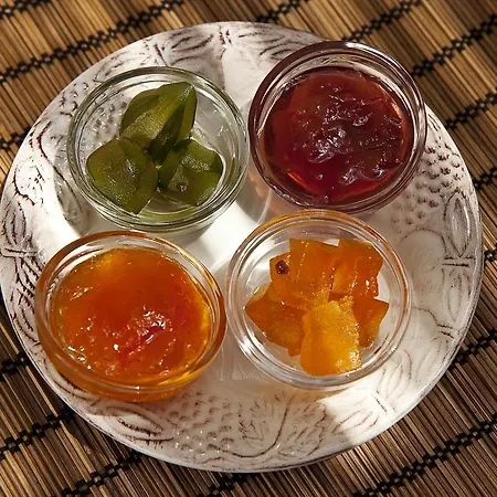 Отель Moshinos *